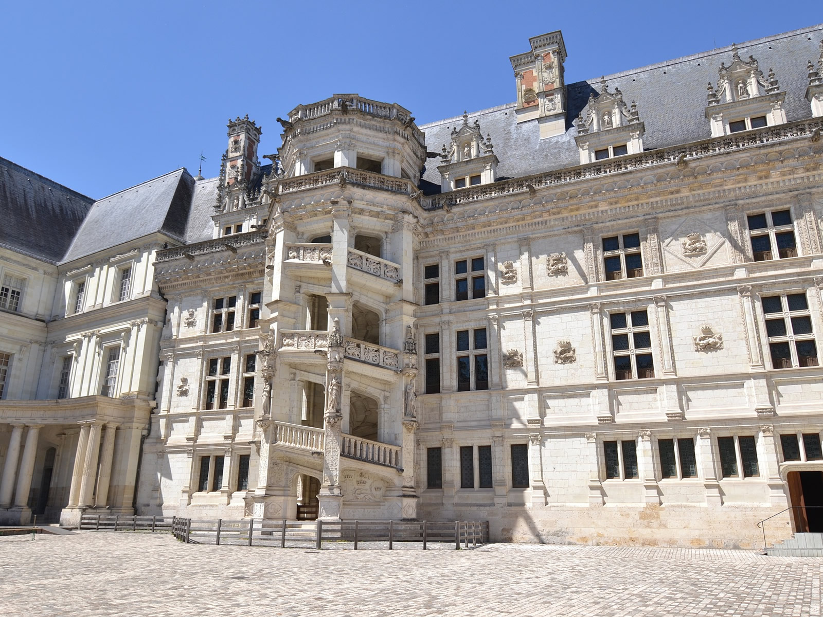 Castello di Sully sur Loire